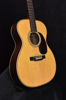 martin custom shop 000- 14 fret guitar with  wild grain rosewood