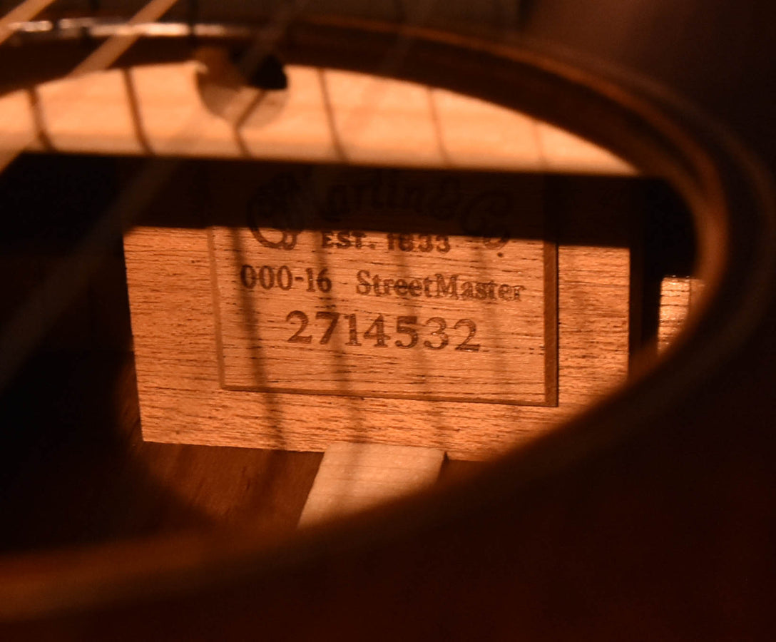 Martin 000-16 Streetmaster Acoustic Guitar VTS Adirondack Spruce Top