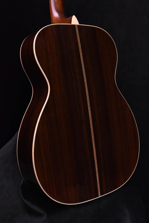 Martin 00-28 Modern deluxe Acoustic Guitar