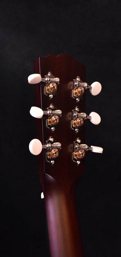 Santa Cruz VJ Vintage Jumbo Adirondack Spruce Top/ Hot Hide Glue/Adi Braces