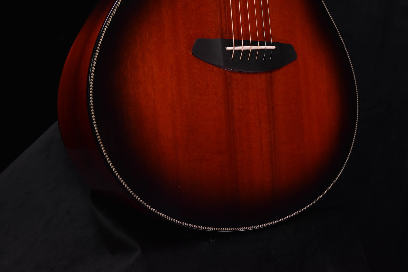 Breedlove Oregon Concert Ember CE Guitar- All Myrtlewood LTD