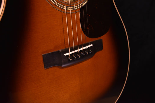 martin 000-28 brooke ligertwood signature 000-14 fret sunburst acoustic guitar