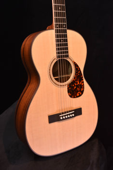 larrivee 00-40 koa special acoustic guitar
