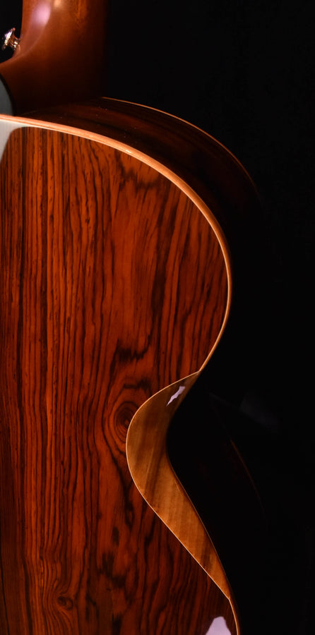 Furch Rainbow Grand Auditorium Cutaway Cedar/Cocobolo Bevel Duo