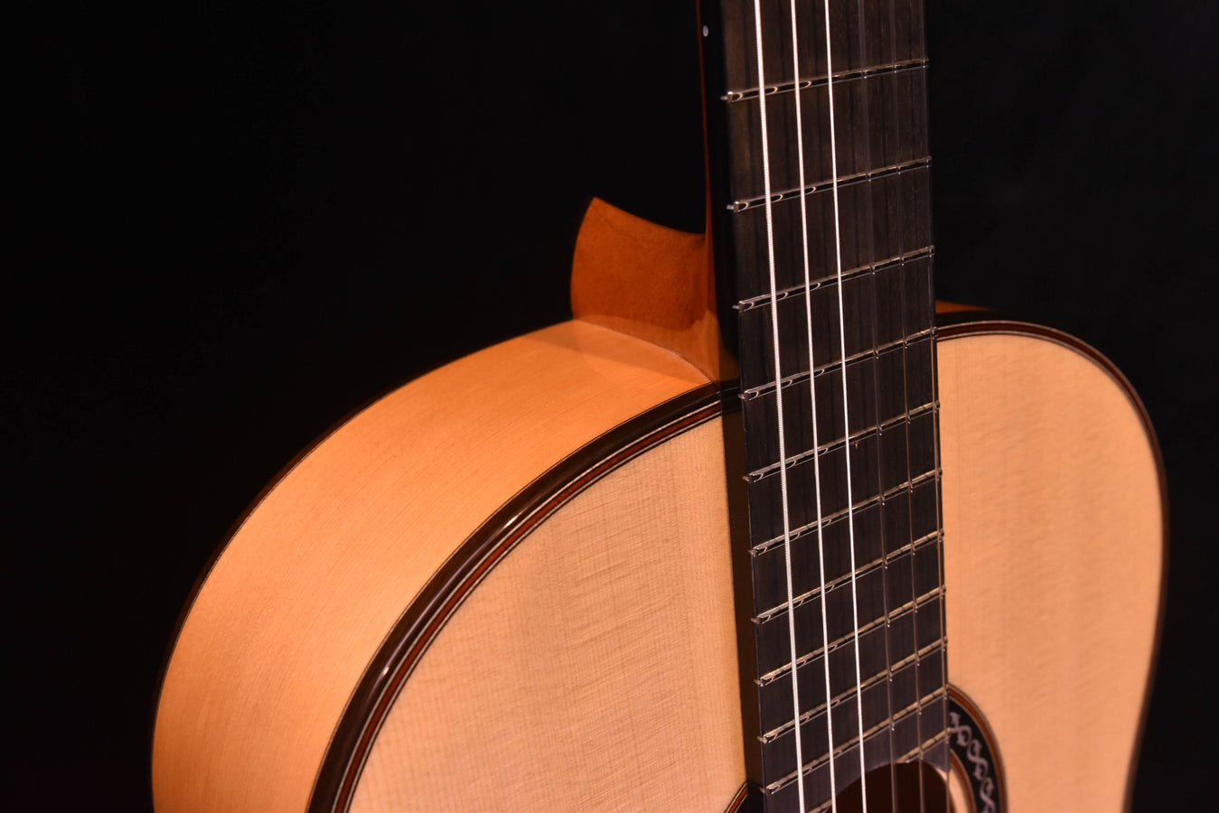 Cordoba F10 Flamenco Guitar with Rigid Polyfoam Case