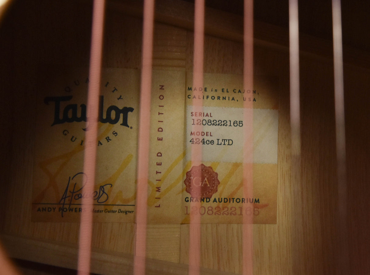 Taylor 424CE LTD all Urban Ash "Black and white" Fall Limited Edition Acoustic Electric Guitar