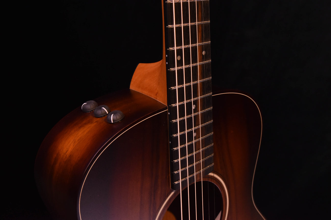 Taylor GS Mini-E Koa PLUS Shaded Edge Burst