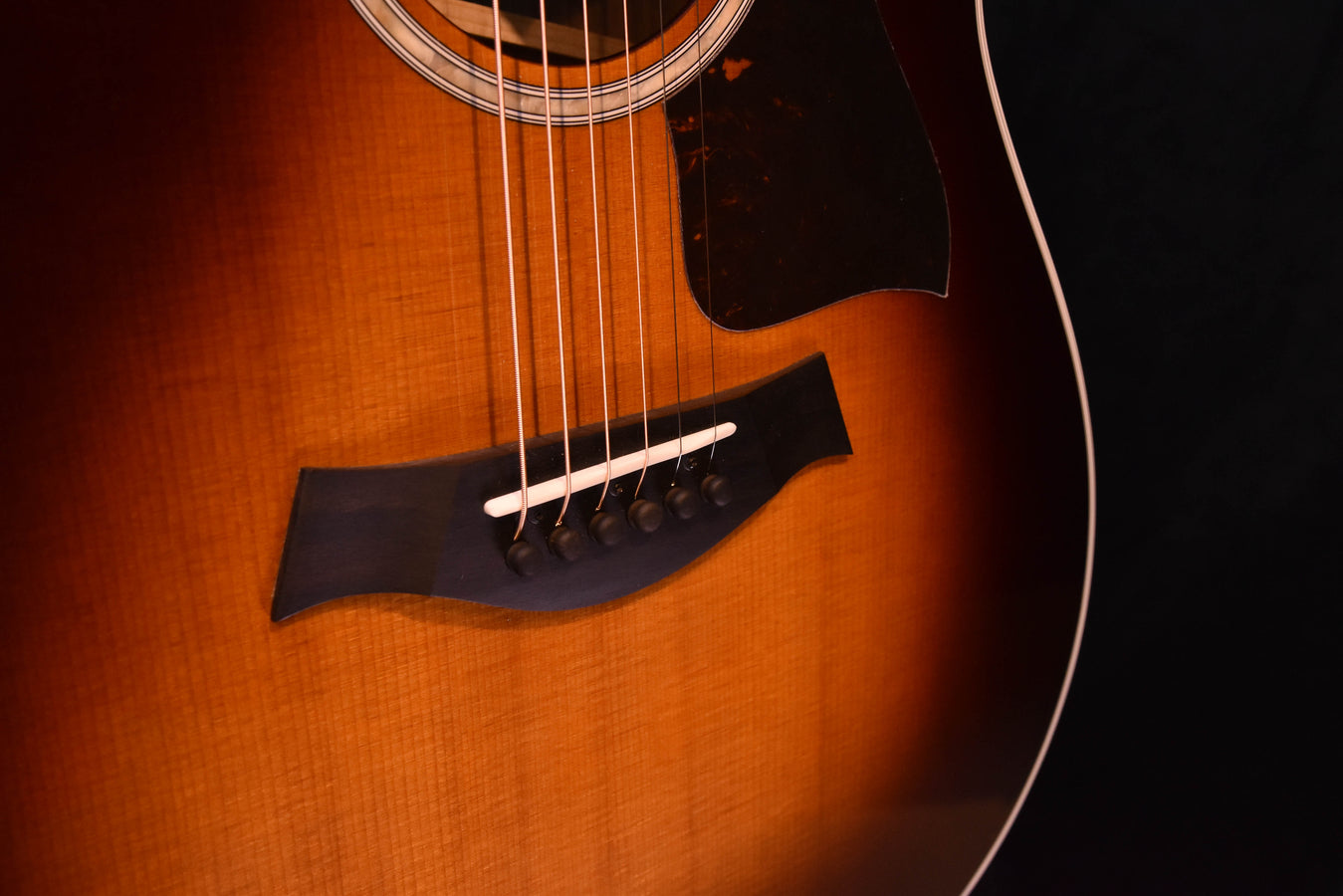 Taylor 417e-R Tobacco Sunburst acoustic electric guitar