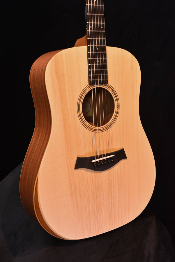 Taylor Academy 10 Acoustic Guitar