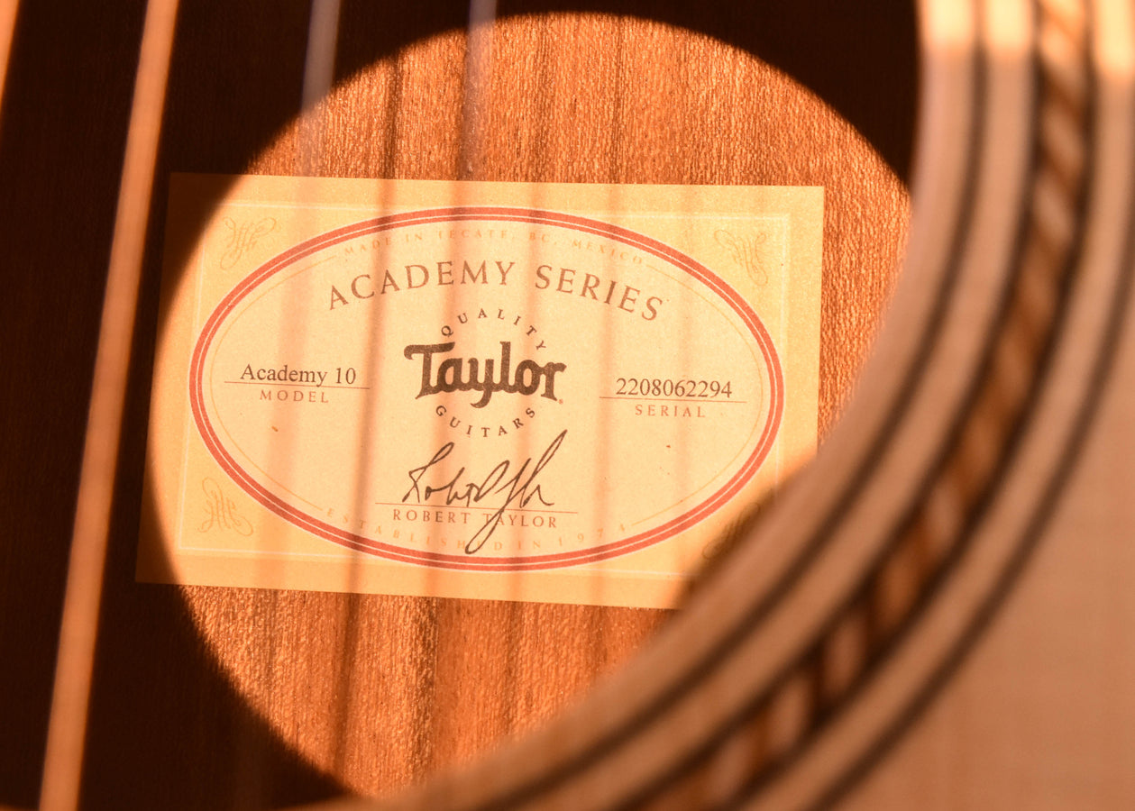 Taylor Academy 10 Acoustic Guitar