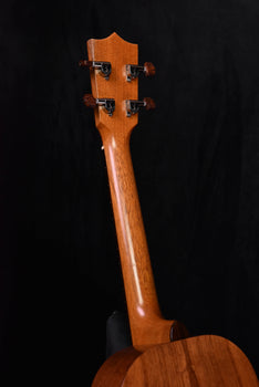 kamaka hf-3 tenor ukulele with case