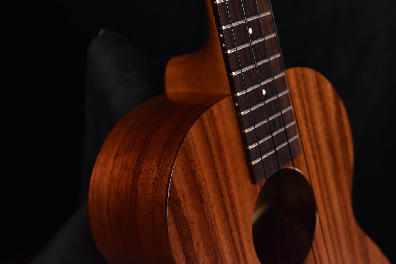 Kamaka HF-3 Tenor Ukulele