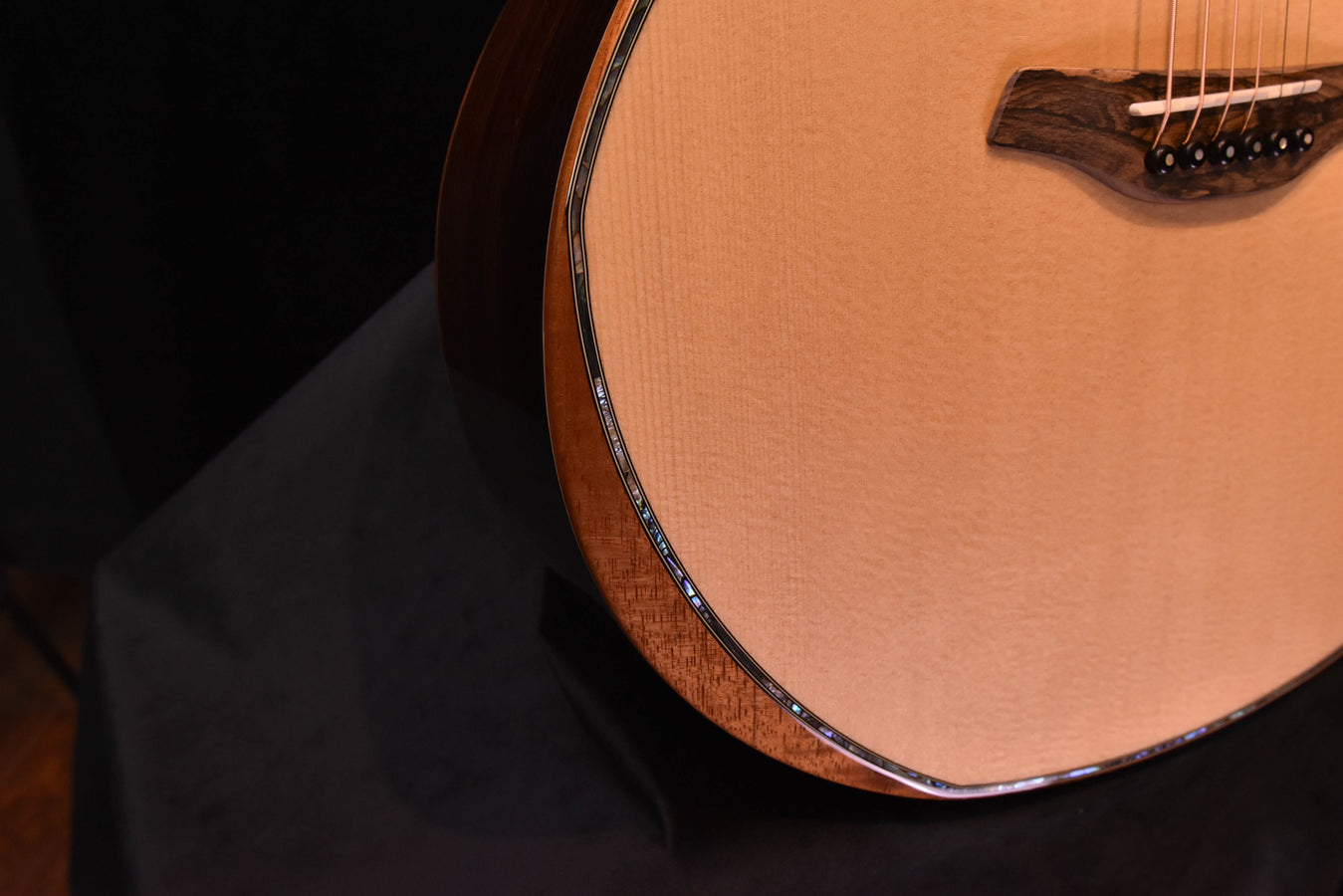 Furch Red Deluxe Grand Auditorium Bevel Duo Sitka Spruce/ Rosewood