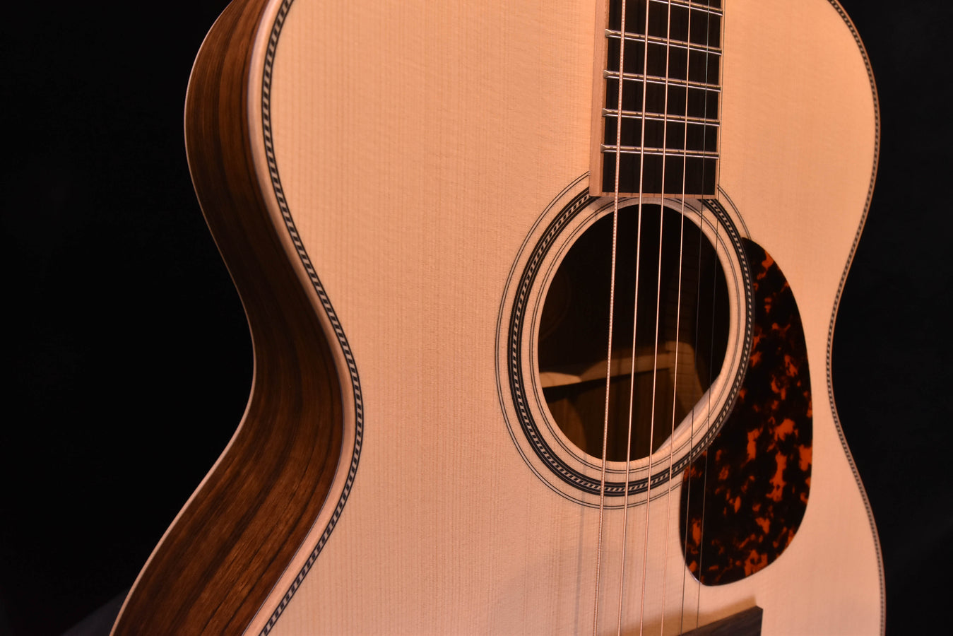 Larrivee OM-40 Shedua (Ovangkol) Special Edition!