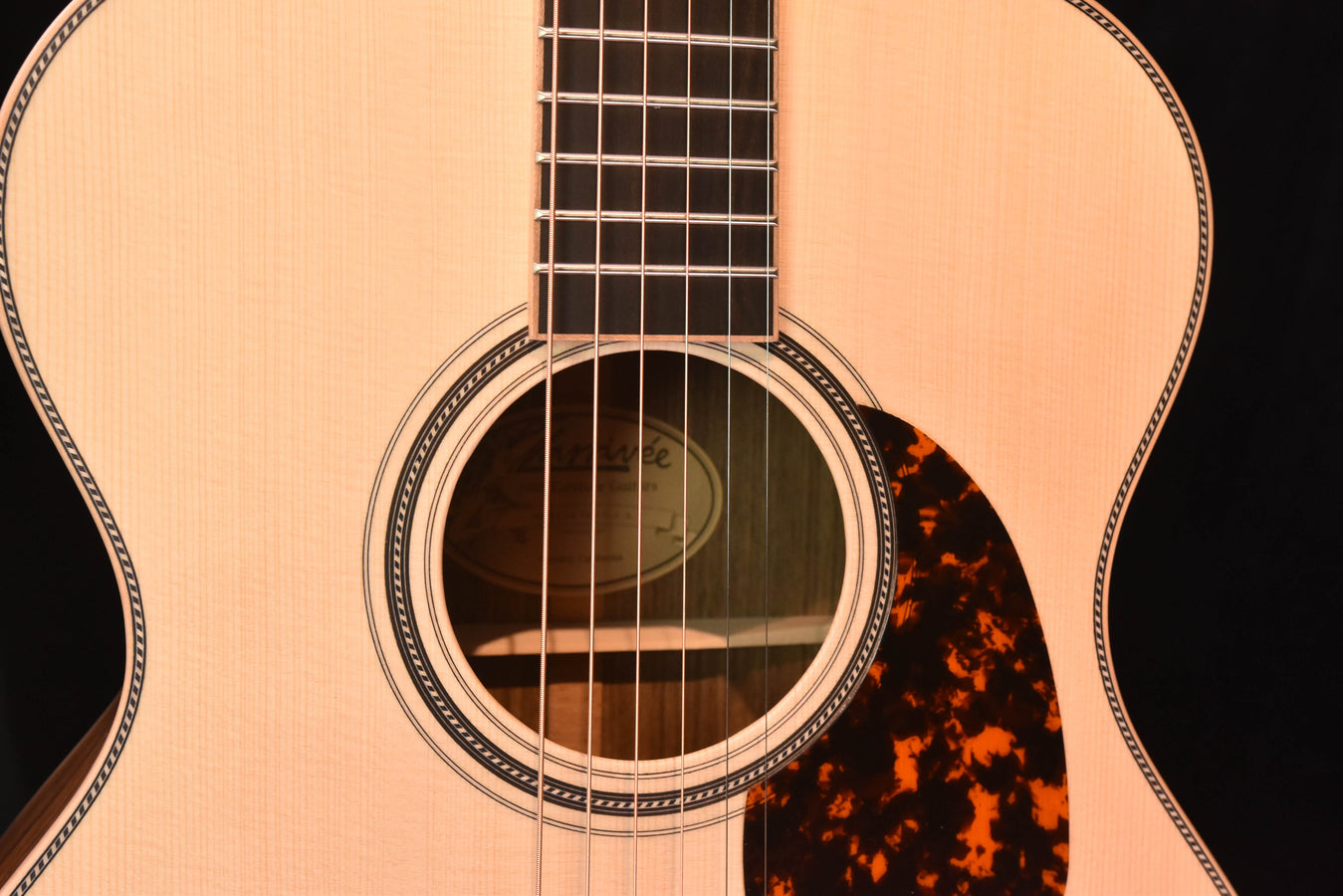 Larrivee OM-40 Shedua (Ovangkol) Special Edition!