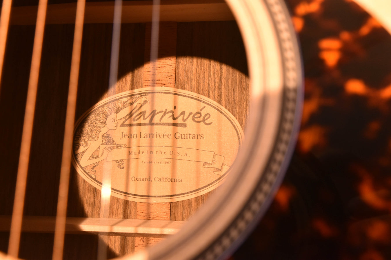 Larrivee OM-40 Shedua (Ovangkol) Special Edition!