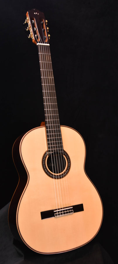 Cordoba C12 European Spruce top Classical with case