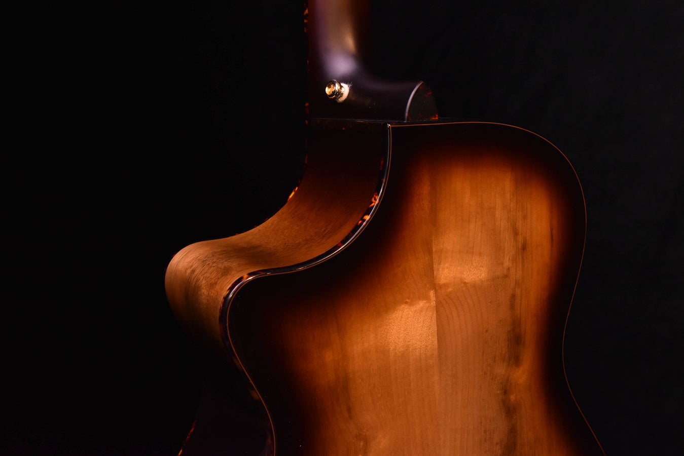 Breedlove Artista Pro Concerto Burnt Amber CE European Spruce/ Myrtlewood Acoustic Elec Guitar