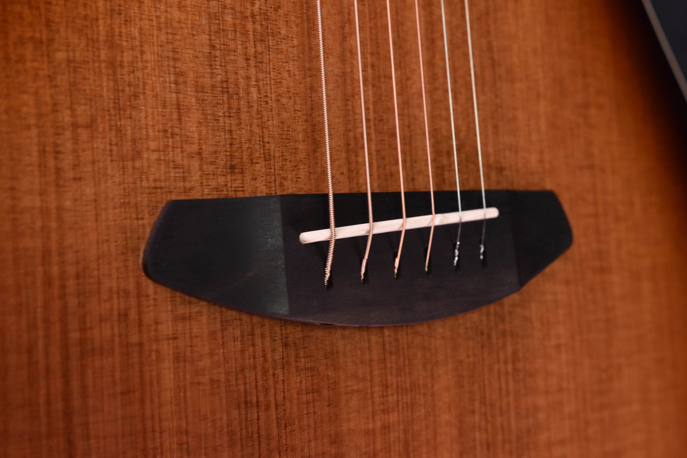 Breedlove Premier Concert Edgeburst CE Redwood/EI Rosewood Cutaway Acoustic Electric Guitar