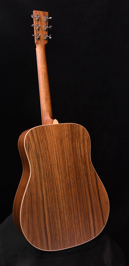 Larrivee D-40 Ovangkol (Shedua)/ Romanian Spruce Special Dreadnought Guitar