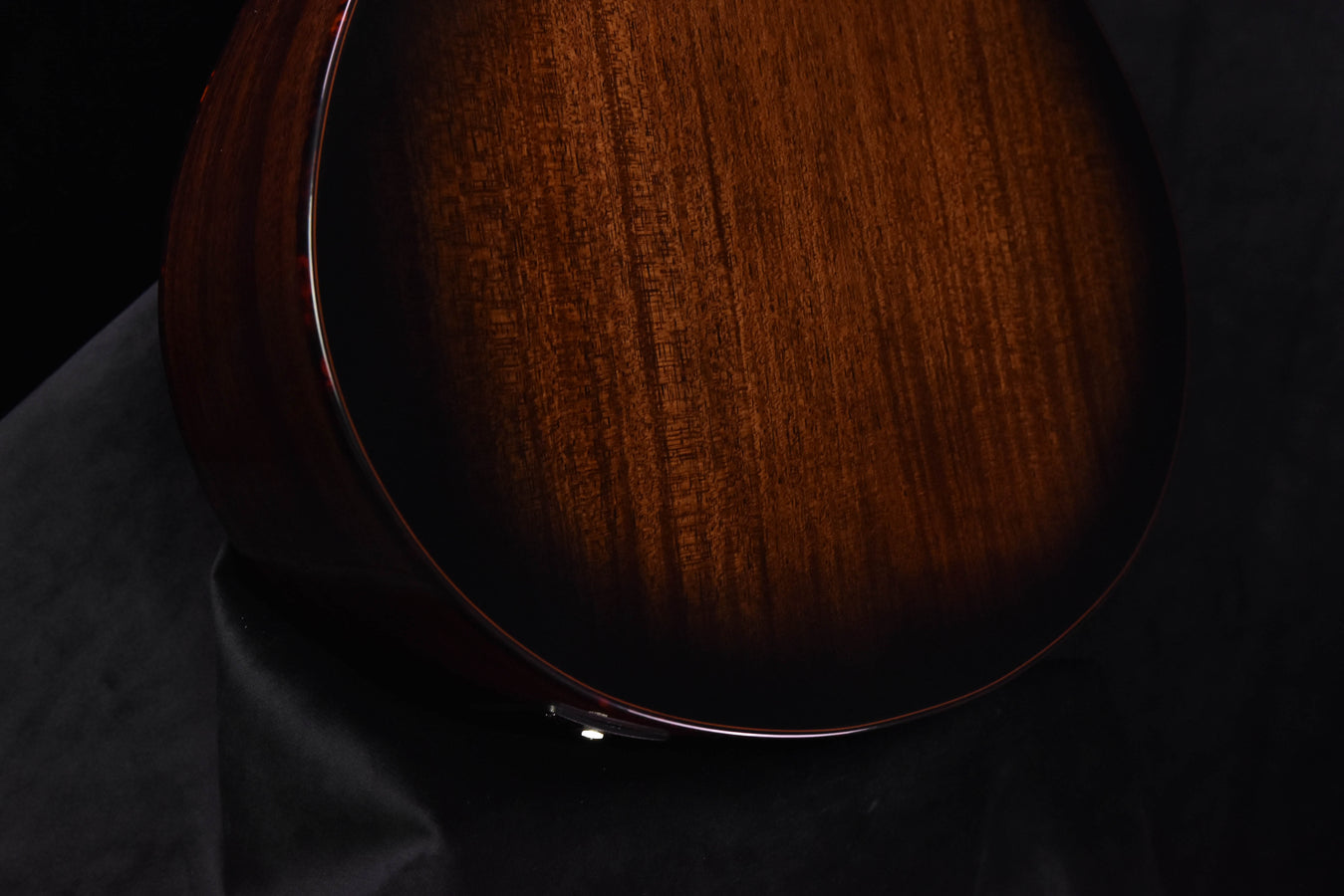 Breedlove Organic Performer Pro Concert Aged Toner CE European Spruce/Mahogany acoustic Electric Guitar