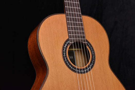 cordoba c9 classical guitar cedar top classical guitar with  case