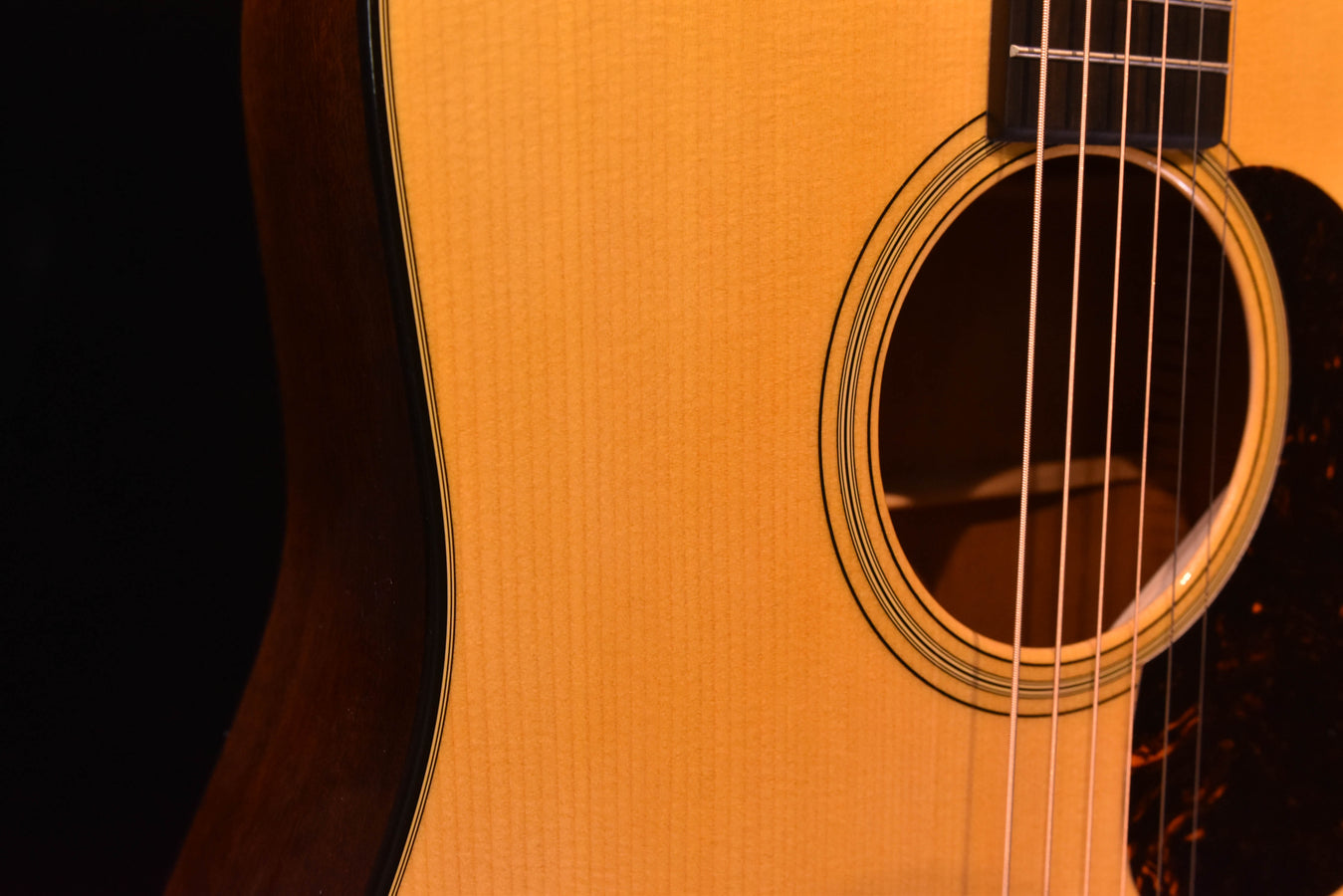 Martin D-18 Standard Dreadnought Acoustic Guitar