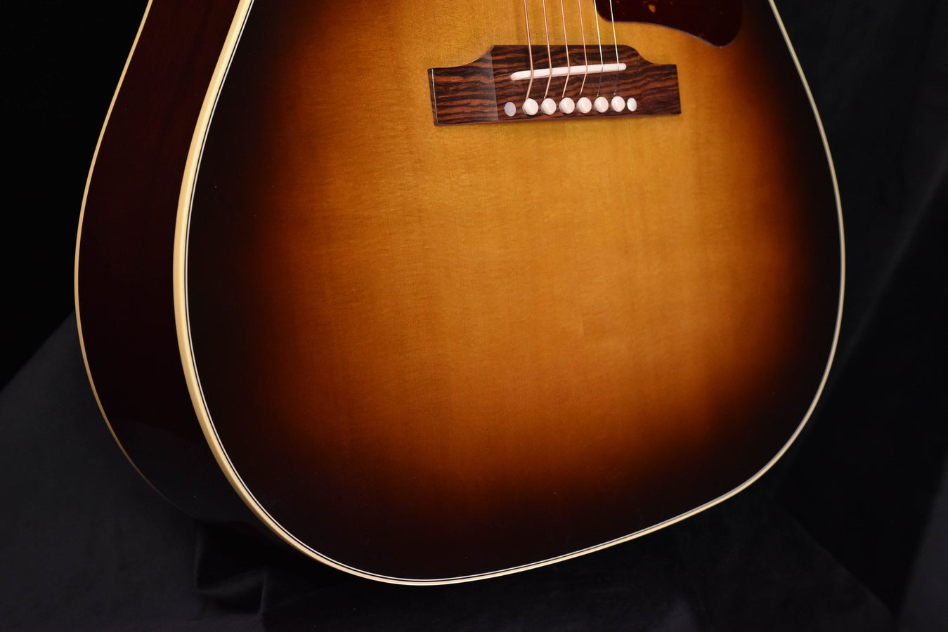 Gibson 50's J-45 Original Slope Shoulder Dreadnought guitar Vintage Sunburst Finish