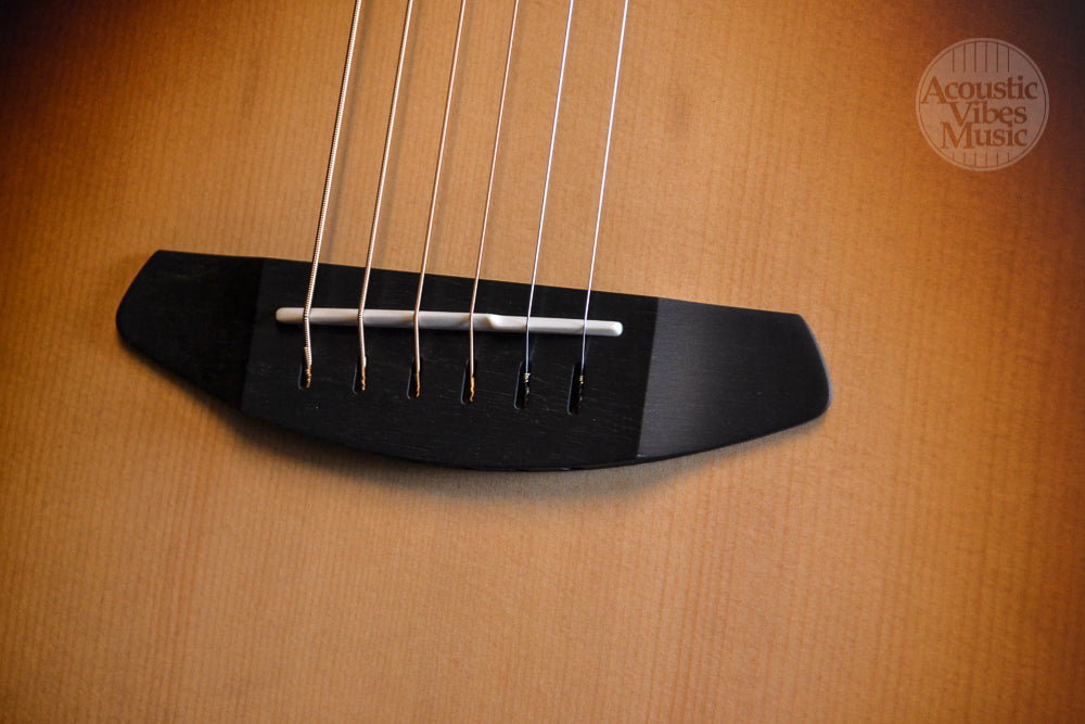 Breedlove USA Concert Moon Light E Sitka and Mahogany