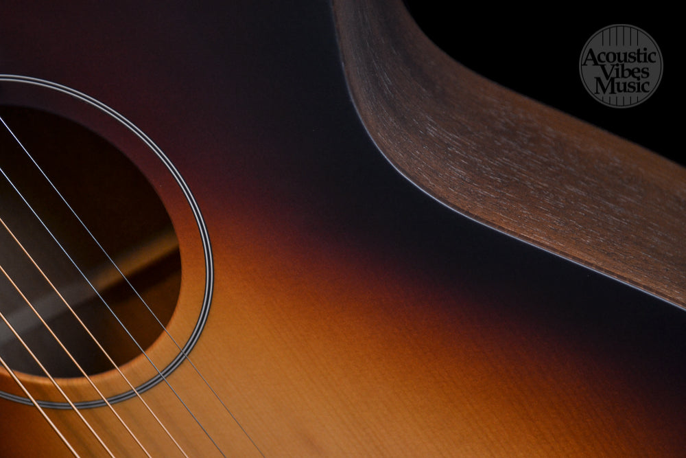 Breedlove USA Concert Moon Light E Sitka and Mahogany