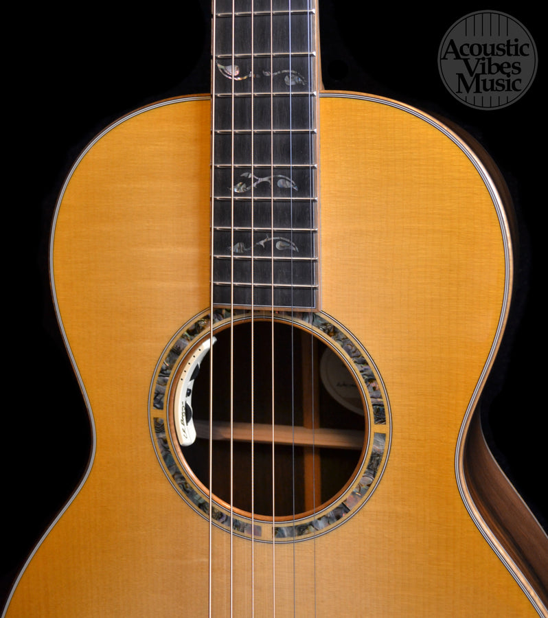 Breedlove Masterclass Parlor Brazilian Exclusive (Discontinued)