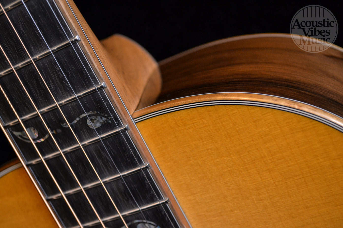 Breedlove Masterclass Parlor Brazilian Exclusive (Discontinued)