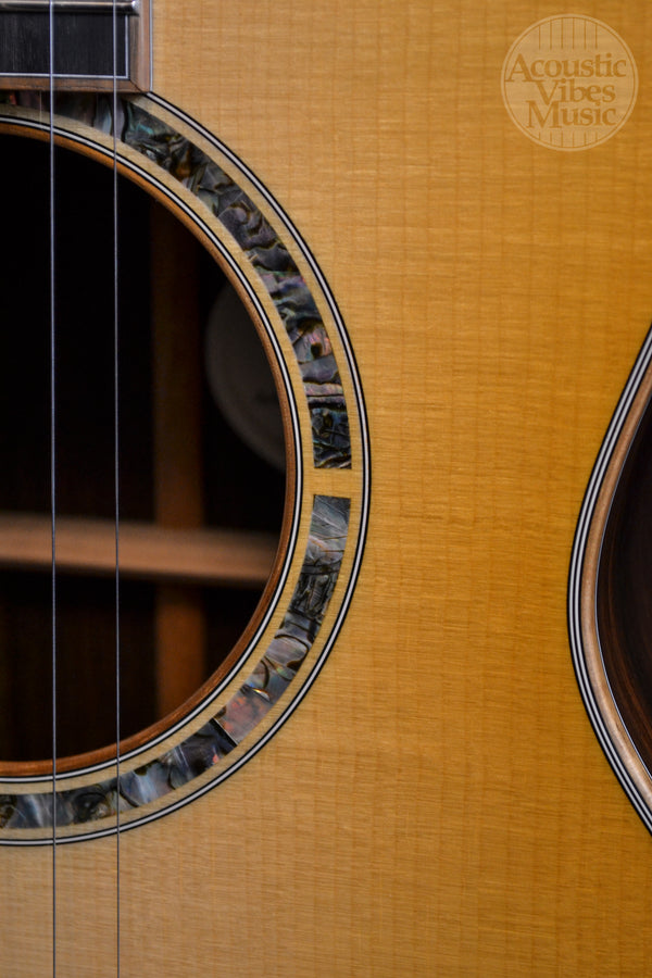 Breedlove Masterclass Parlor Brazilian Exclusive (Discontinued)