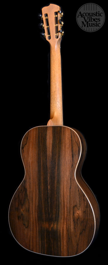 Breedlove Masterclass Parlor Brazilian Exclusive (Discontinued)