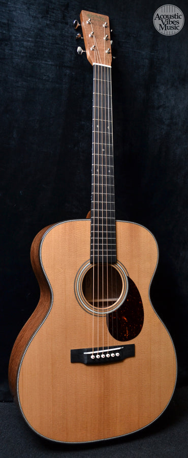 Martin Custom Shop OM Size VTS Sitka & Wandoo