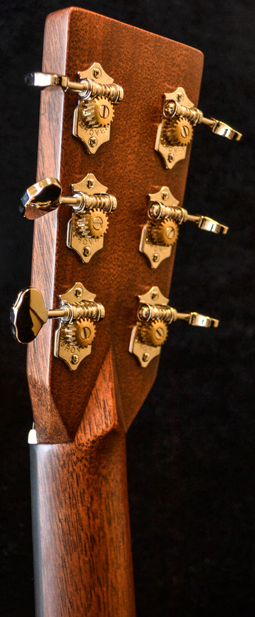 Martin Custom Shop 00-14 Fret Size Quilt Mahogany / Swiss Alpine Spruce